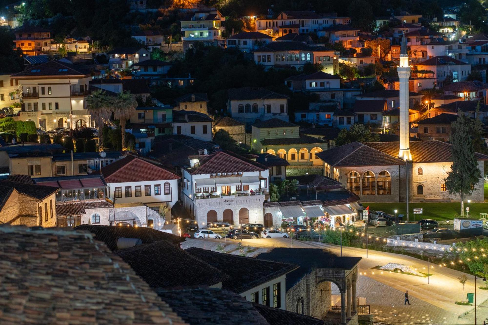 Hotel Bohem Berat Exteriör bild